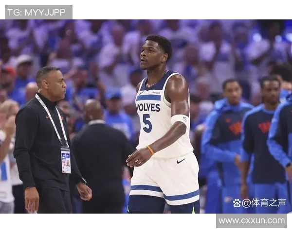 足球明星热议NBA决赛精彩瞬间与赛场背后的故事